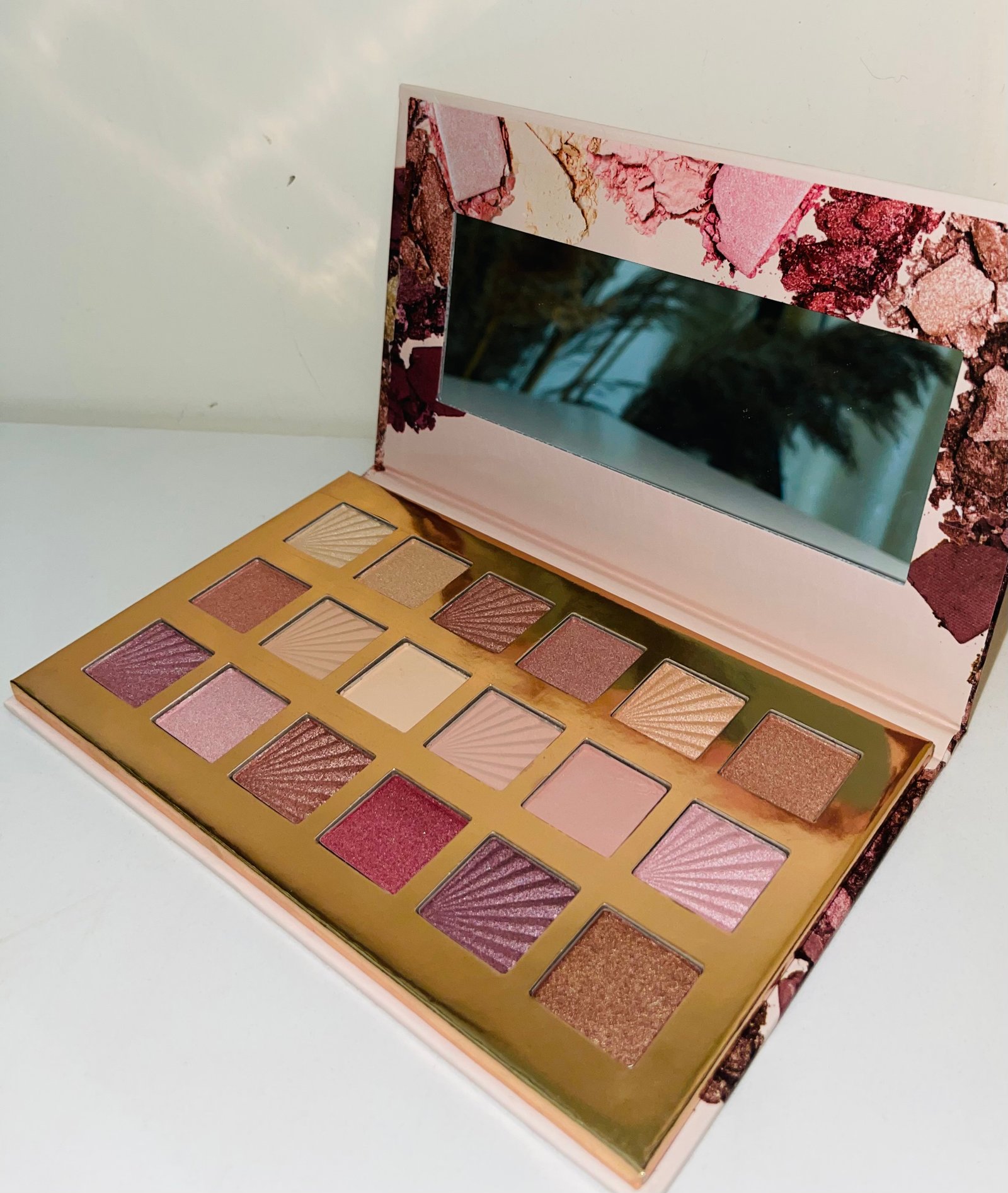 Mauvy nudes palette